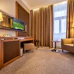 Elizabeth Hotel 4*