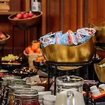 Elizabeth Hotel 4*