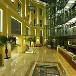 Elizabeth Hotel 4*