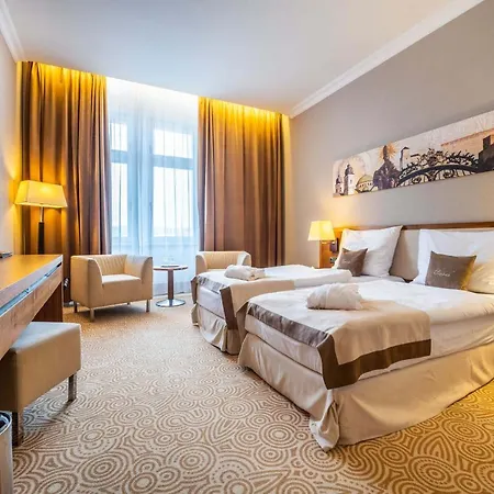 伊丽莎白酒店 4* Trenčín