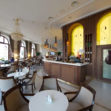 伊丽莎白酒店 4*