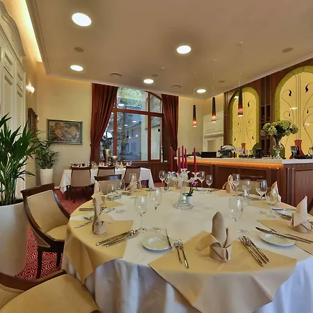 伊丽莎白酒店 酒店 Trenčín