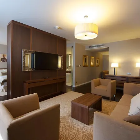 إليزابيث 4* Trenčín